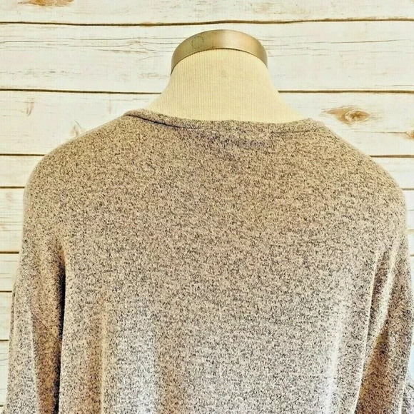 WAYF Women Long Sleeve Pullover Size Medium Crew Neck Casual Shirt Size Medium - Picture 9 of 11